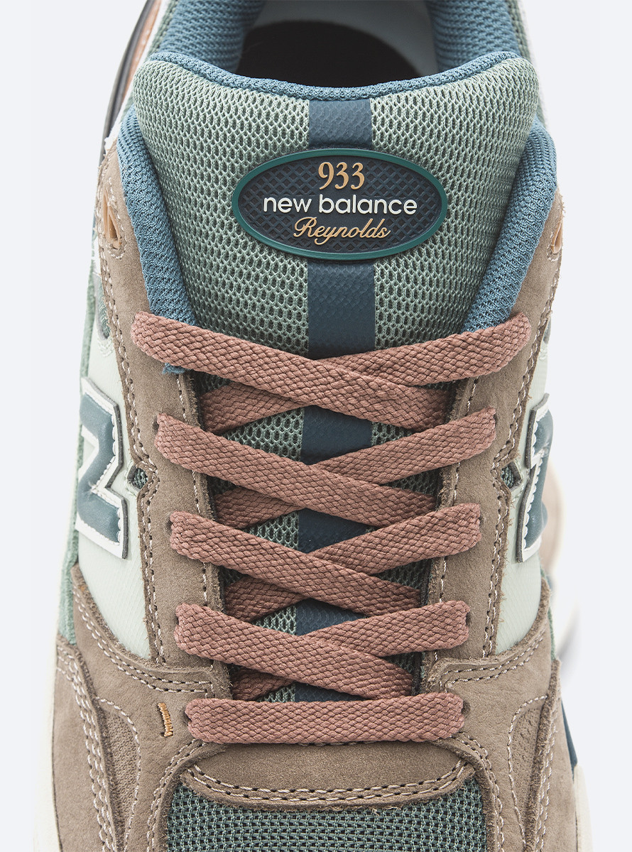 Zapatillas New Balance Numeric 933 Andrew Reynolds ORI Mushroom New Spruce