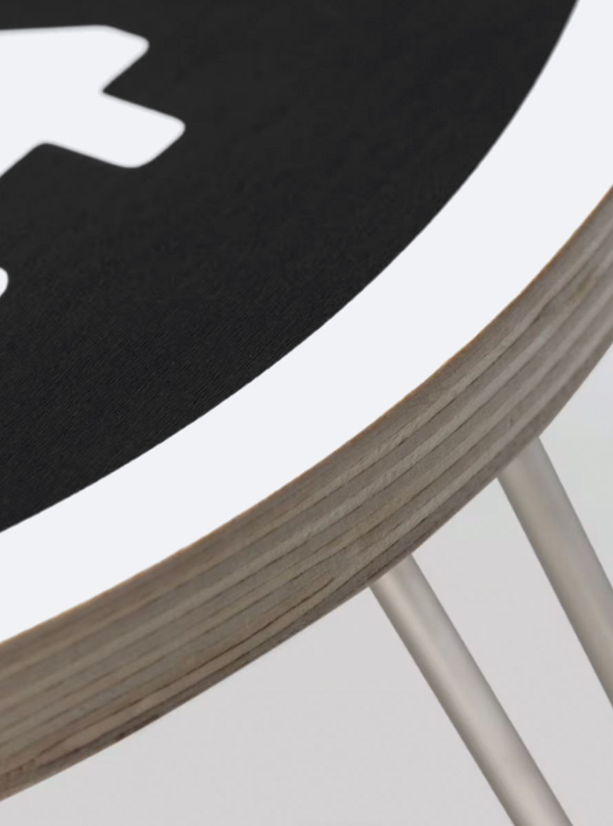 Mesa Carhartt WIP Heart Folding Table Black White